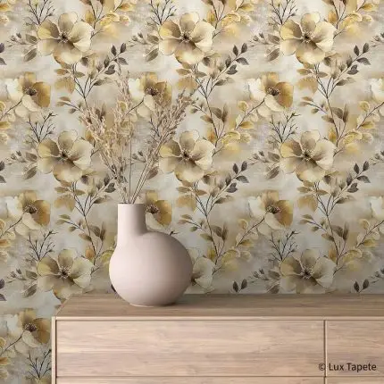 Samolepljiva tapeta zlatne magnolije na mat foliji iza komode od svetlog drveta sa keramičkom vazom
