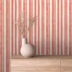 STRIPED 0018 | Lux Tapete Samolepljiva tapeta u rolni sa vertikalnim prugama u ciklama-roze nijansama sa teksturom tkanja.